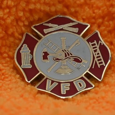 Volunteer Fire Fighter Pin