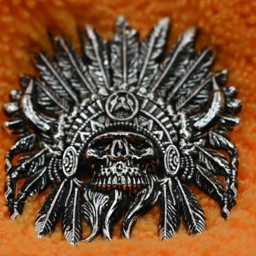 Front Facing Indian Skull Chief Pin